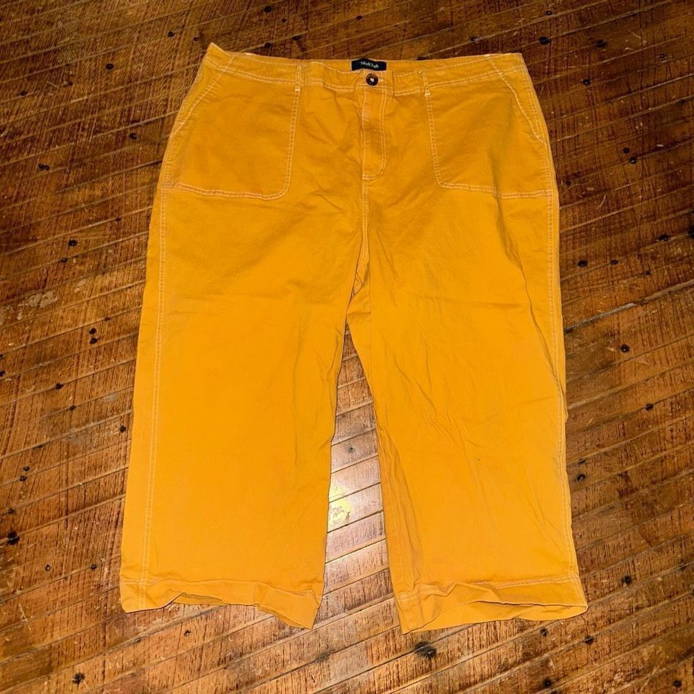 ModCloth marigold size 24 cropped normcore pants
